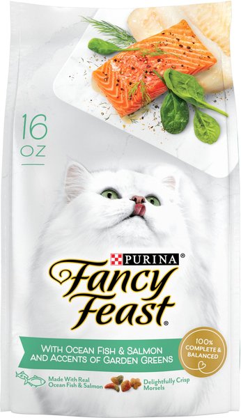 Fancy Feast Gourmet Ocean Fish & Salmon & Accents of Garden Greens Dry Cat Food